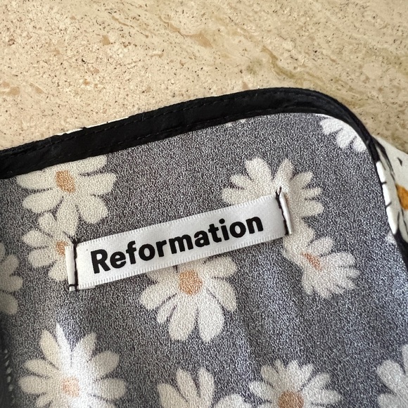 Reformation Margot daisy skirt size 2 - Picture 3 of 5